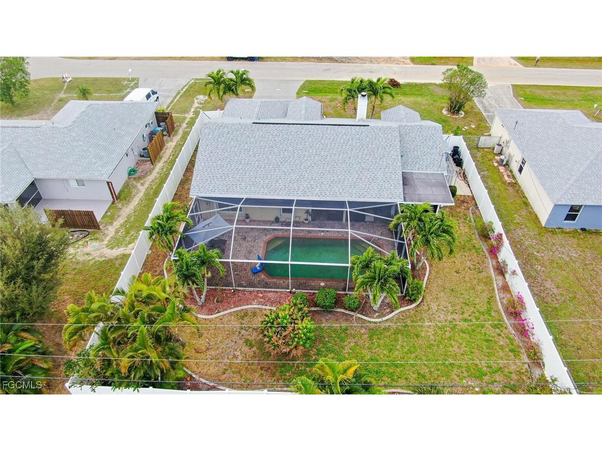723 SE 9th Avenue Cape Coral FL 33990 2025025364 image33