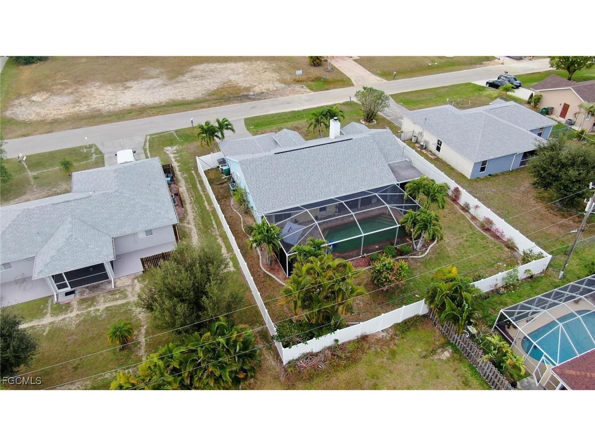 723 SE 9th Avenue Cape Coral FL 33990 2025025364 image36