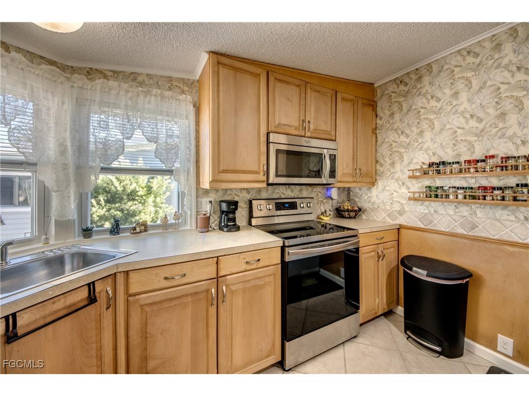 7230 Drum Drive Saint James City FL 33956 2025006535 image11