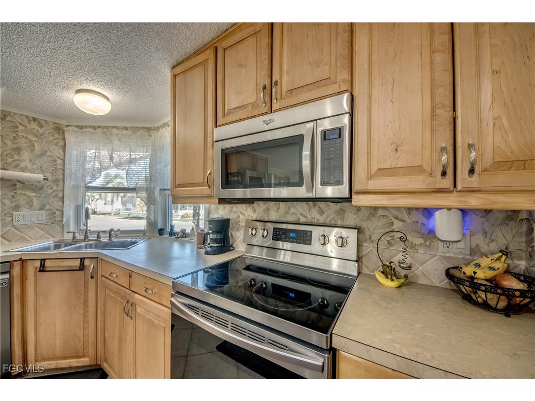 7230 Drum Drive Saint James City FL 33956 2025006535 image12