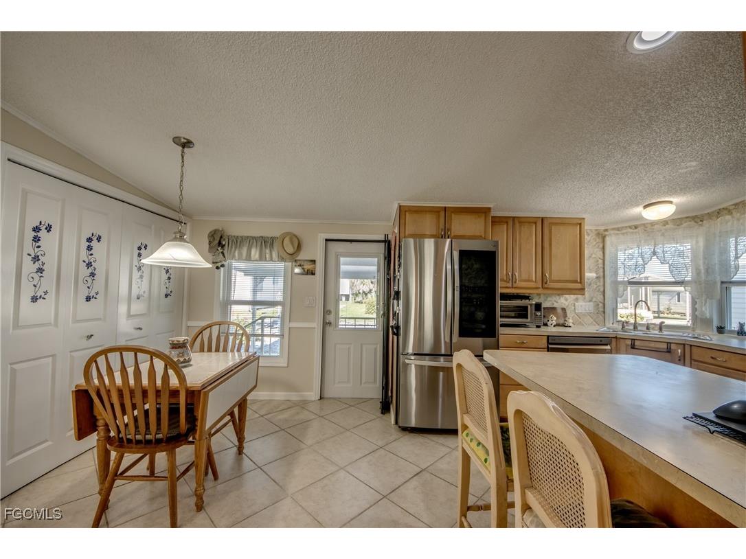 7230 Drum Drive Saint James City FL 33956 2025006535 image6