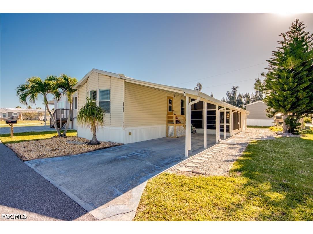 7230 Ladyfish Drive Saint James City FL 33956 2026016165 image1