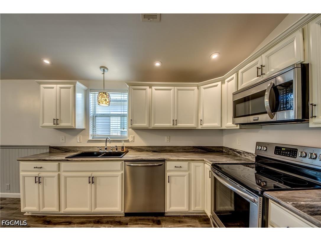 7230 Ladyfish Drive Saint James City FL 33956 2026016165 image8