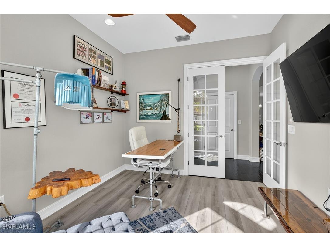 7235 Acorn Way Naples FL 34119 225073825 image10