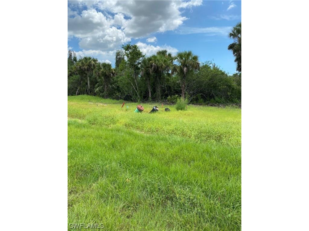 7235 Everglades Boulevard N Naples FL 34120 223056768 image1