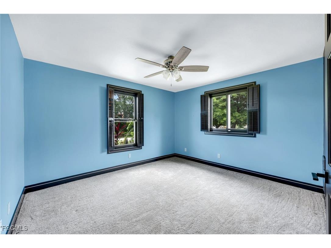 7239 Hendry Creek Drive Fort Myers FL 33908 2025005293 image13