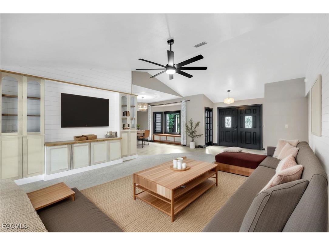 7239 Hendry Creek Drive Fort Myers FL 33908 2025005293 image4