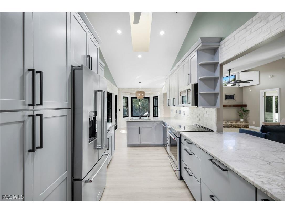 7239 Hendry Creek Drive Fort Myers FL 33908 2026008176 image7