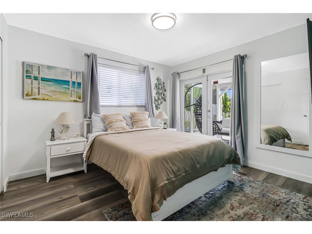 724 100th Avenue N Naples FL 34108 225073640 image16