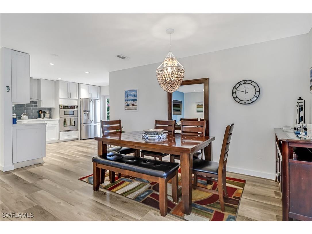 724 100th Avenue N Naples FL 34108 225073640 image4