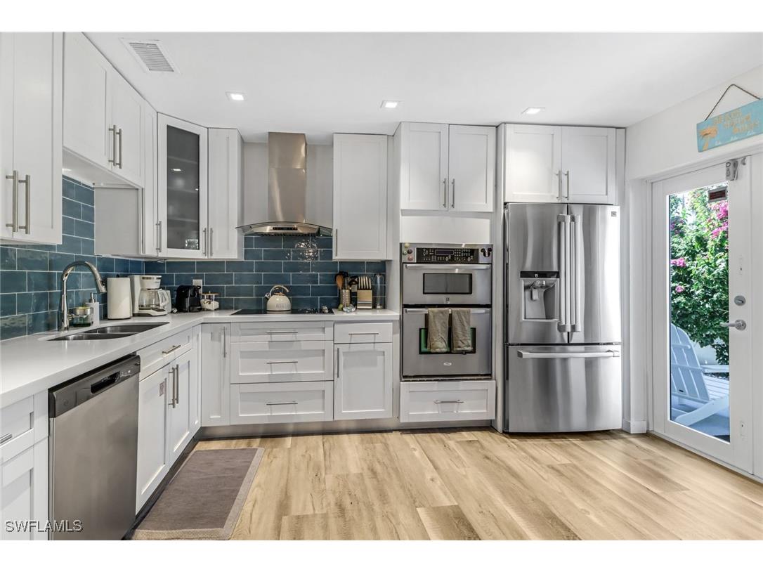 724 100th Avenue N Naples FL 34108 225073640 image7