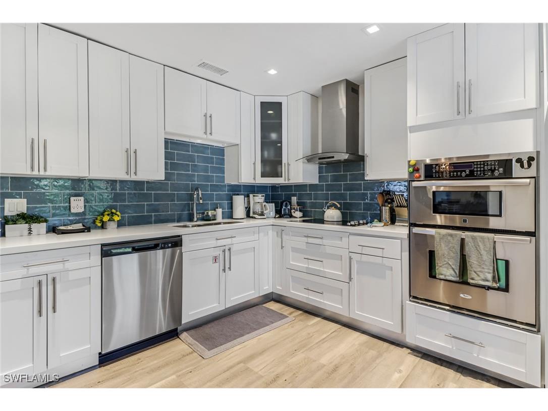 724 100th Avenue N Naples FL 34108 225073640 image8