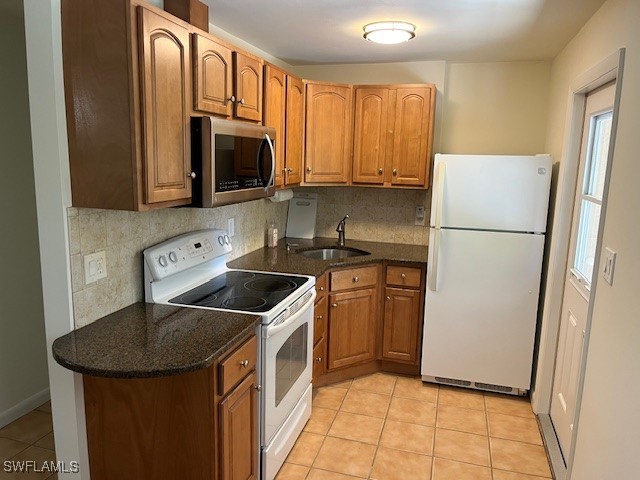 724 109th Avenue N Naples FL 34108 225079116 image1