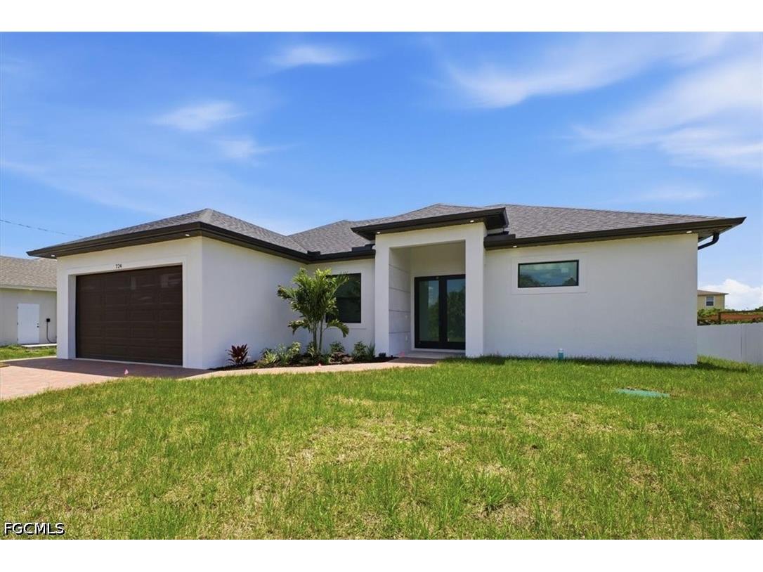 724 Calumet Street E Lehigh Acres FL 33974 2025026275 image1