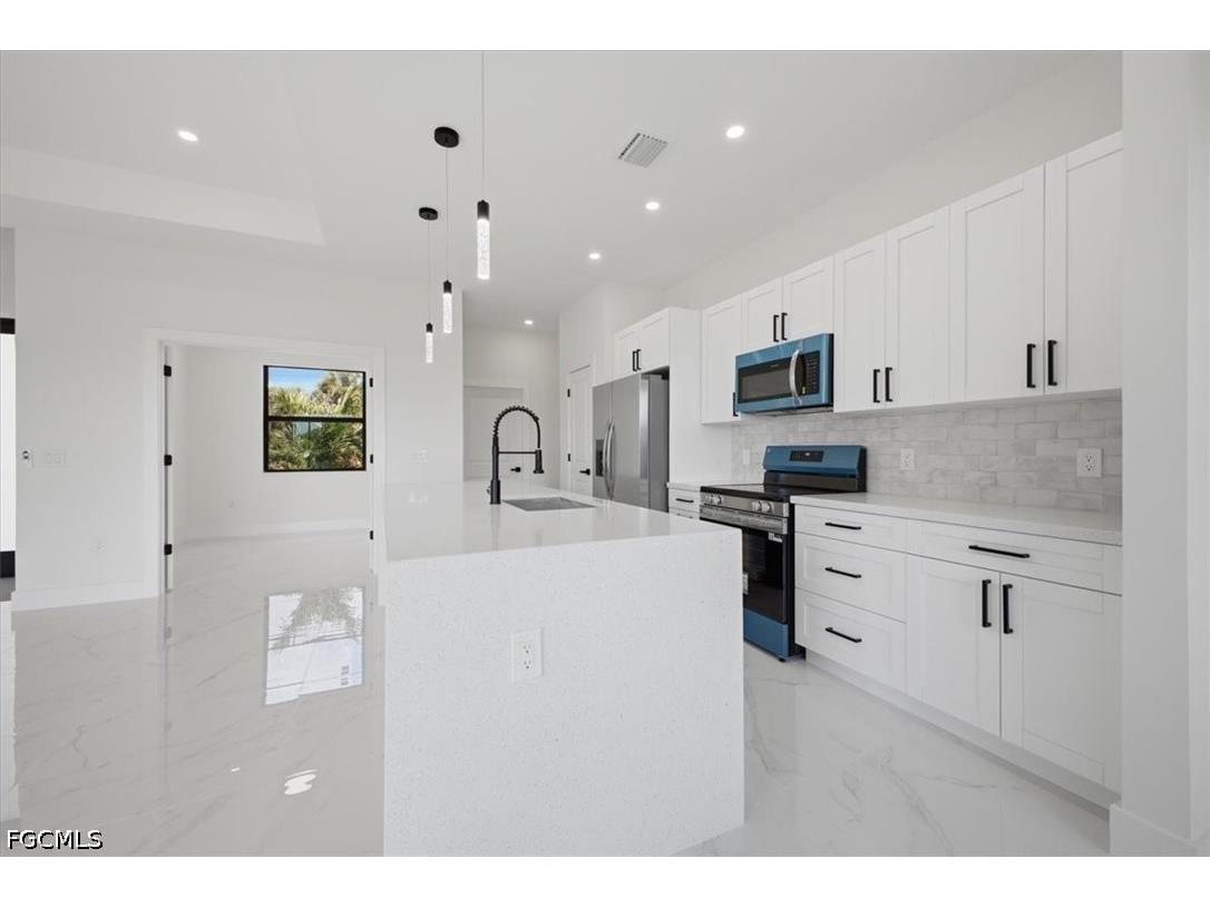 724 Calumet Street E Lehigh Acres FL 33974 2025026275 image15
