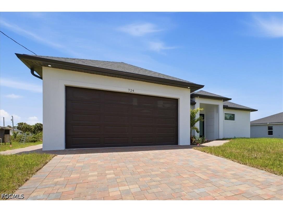 724 Calumet Street E Lehigh Acres FL 33974 2025026275 image3