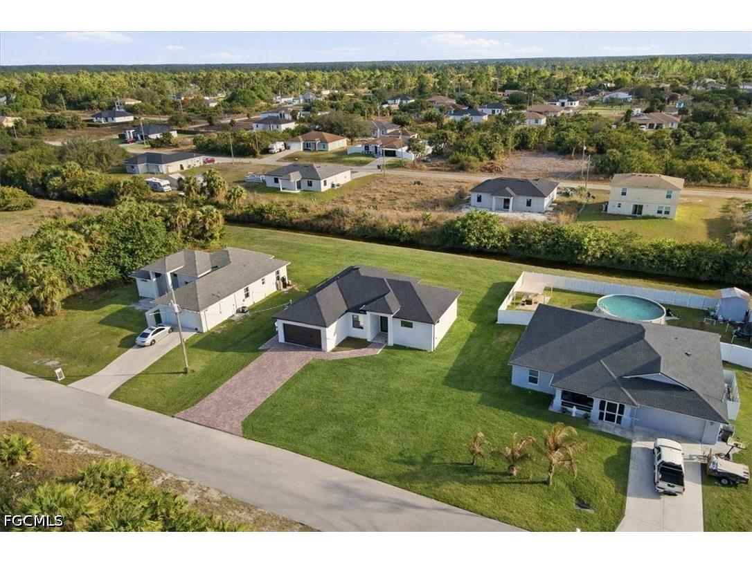 724 Calumet Street E Lehigh Acres FL 33974 2025026275 image4