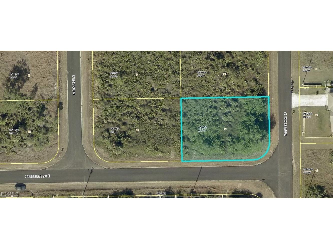 724 Naples Ave S Lehigh Acres FL 33974 2025016840 image2