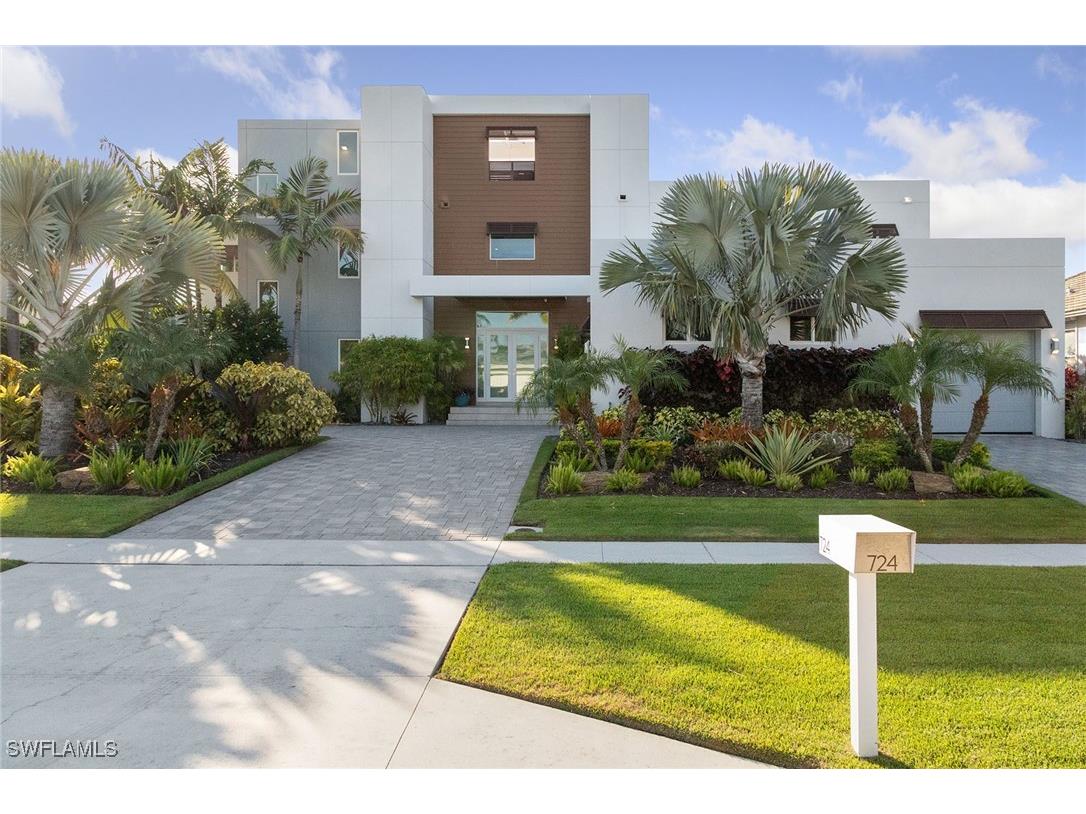 724 Plantation Court Marco Island FL 34145 225042949 image1