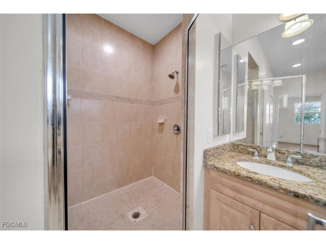 724 SW 47th Street #205 Cape Coral FL 33914 2025007451 image32