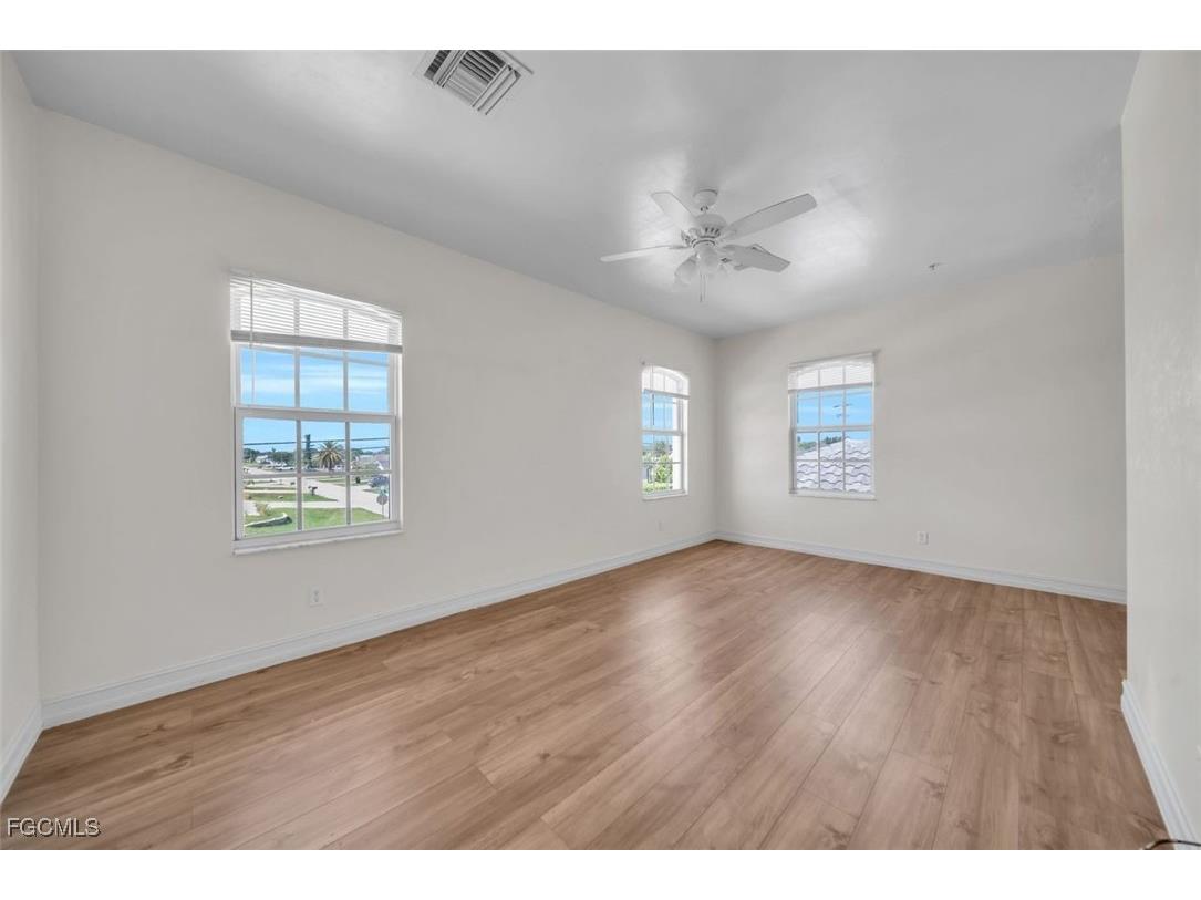 724 SW 47th Street #205 Cape Coral FL 33914 2025007451 image38