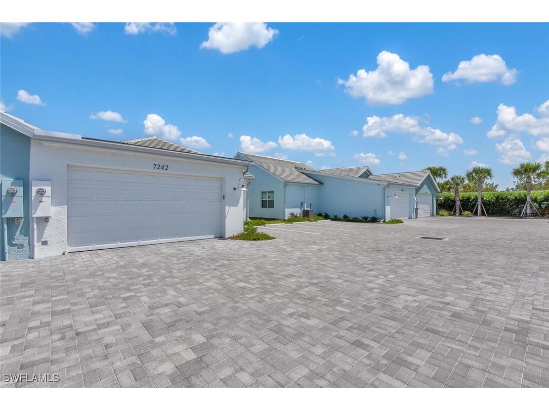 7242 Saona Court Naples FL 34113 225030920 image21