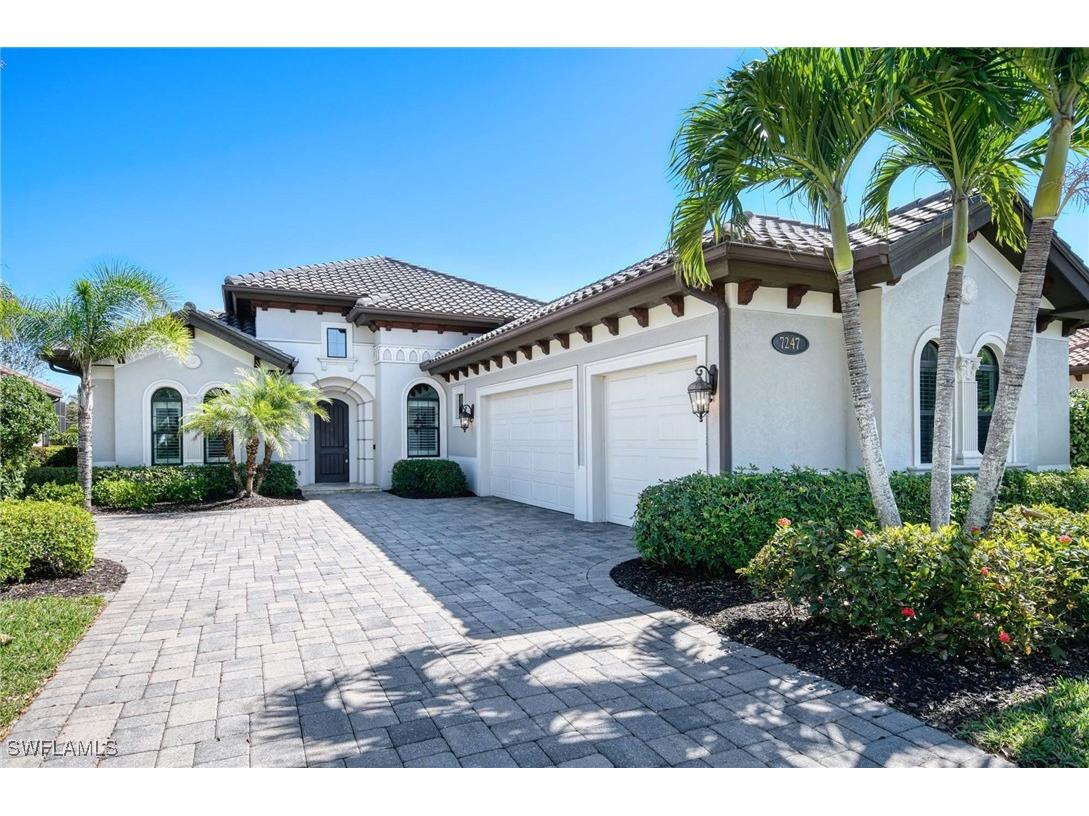7247 Lantana Circle Naples FL 34119 225023706 image1