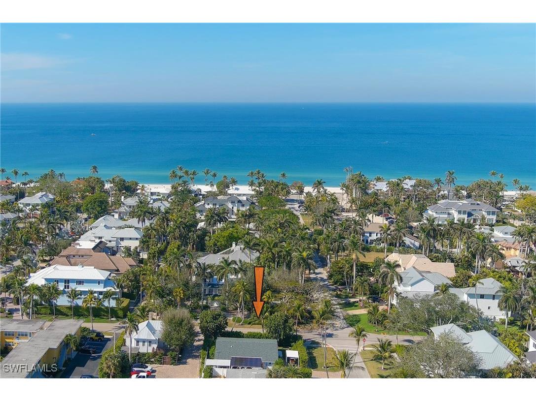 725 2nd Street S Naples FL 34102 225076329 image21