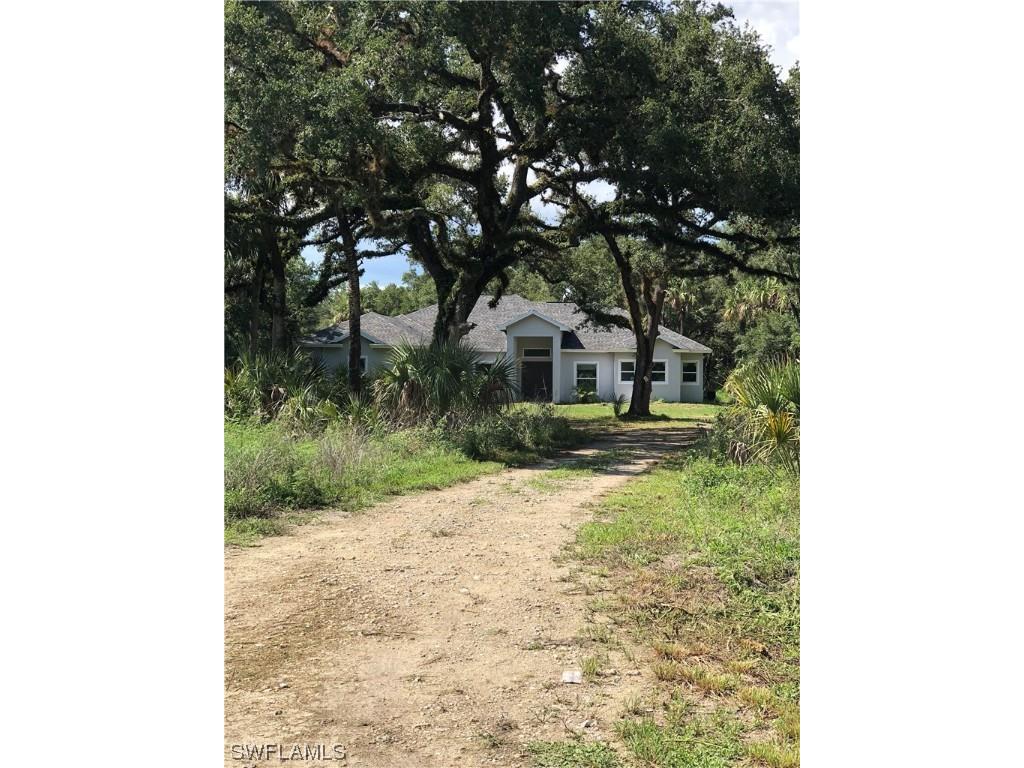 725 33rd Avenue NW Naples FL 34120 223041109 image1