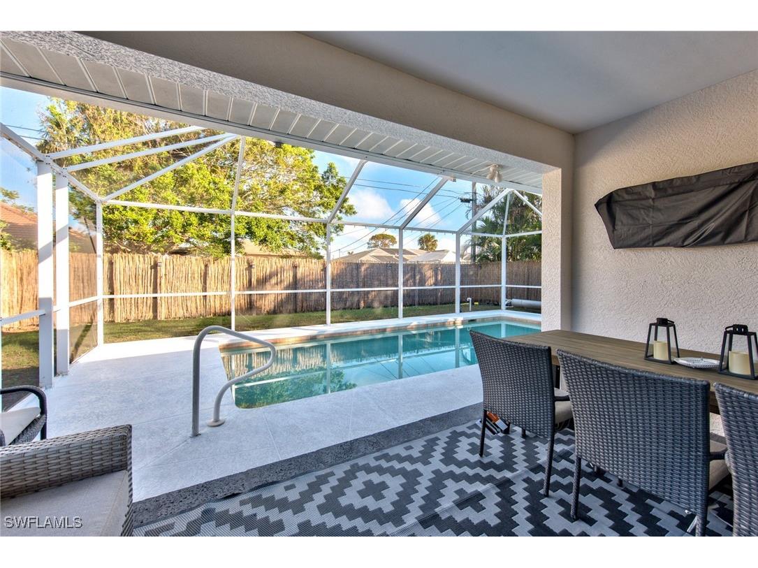 725 95th Avenue N Naples FL 34108 225055558 image7