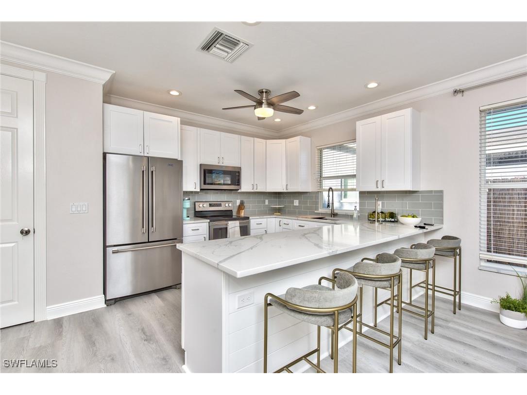 725 95th Avenue N Naples FL 34108 225055558 image9