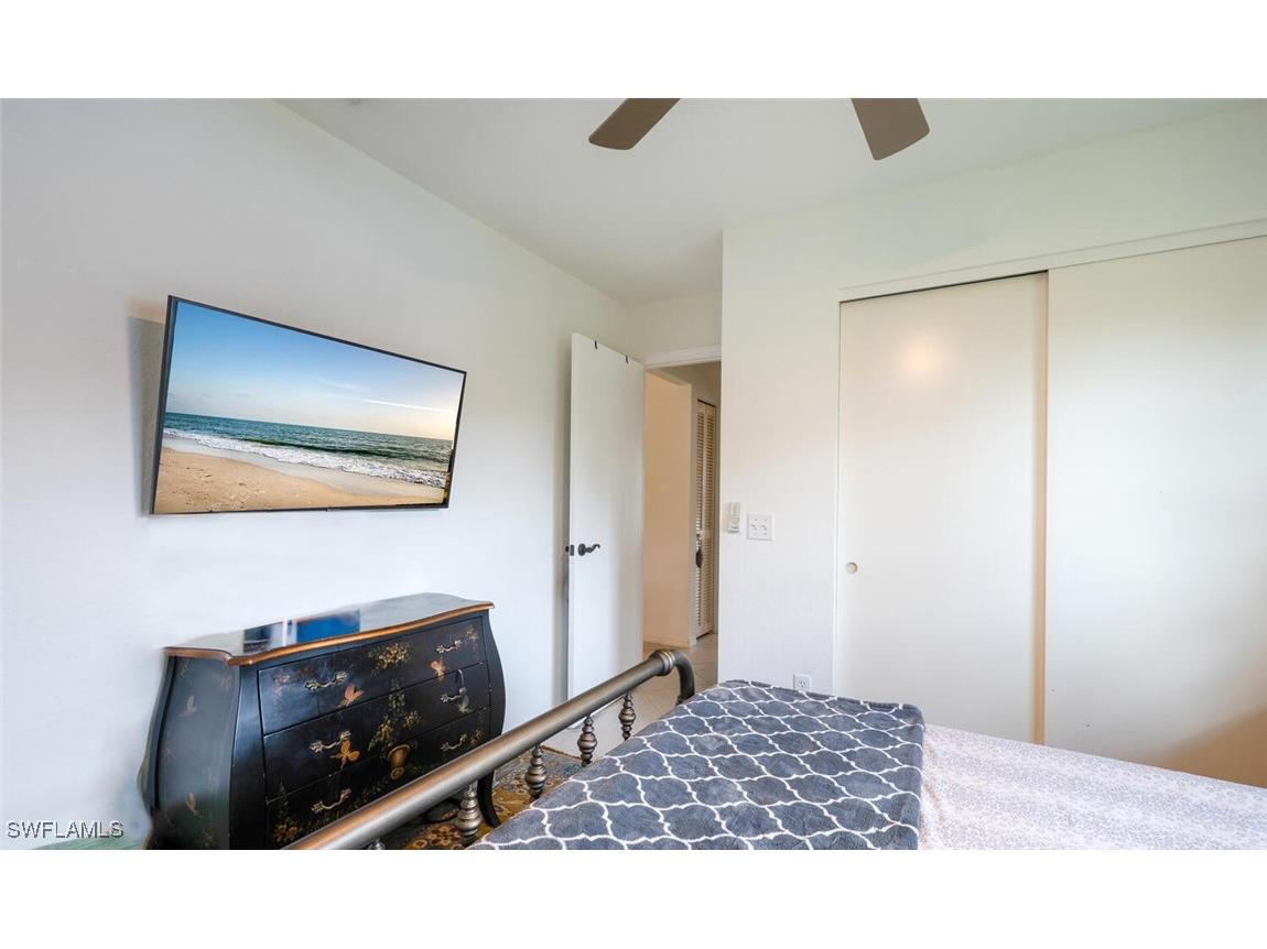 725 Grove Drive Naples FL 34120 225048857 image17