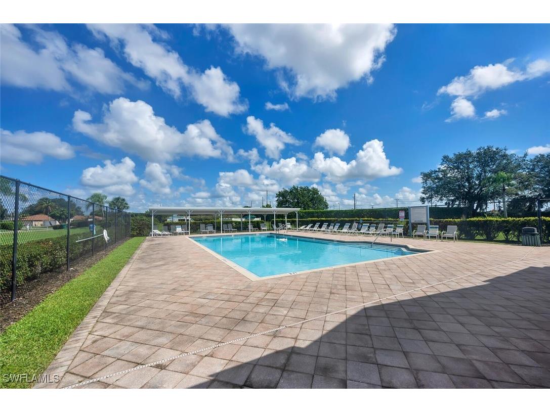 725 Grove Drive Naples FL 34120 225048857 image32