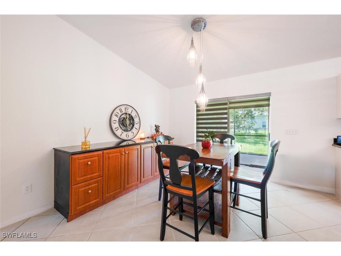 725 Grove Drive Naples FL 34120 225048857 image6