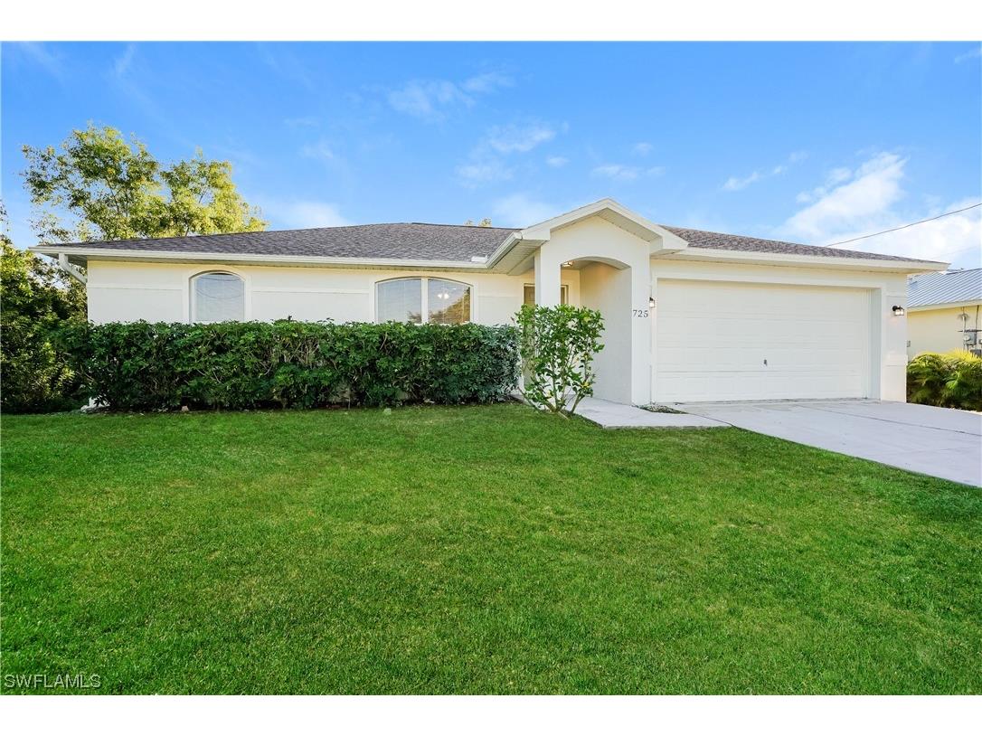 725 Kari Circle Lehigh Acres FL 33974 223086936 image1