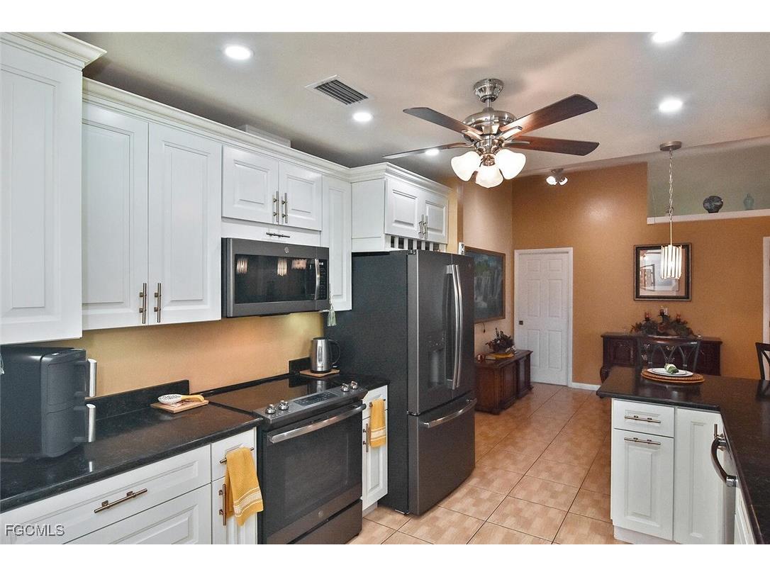 725 Milwaukee Boulevard Lehigh Acres FL 33974 2025003380 image11
