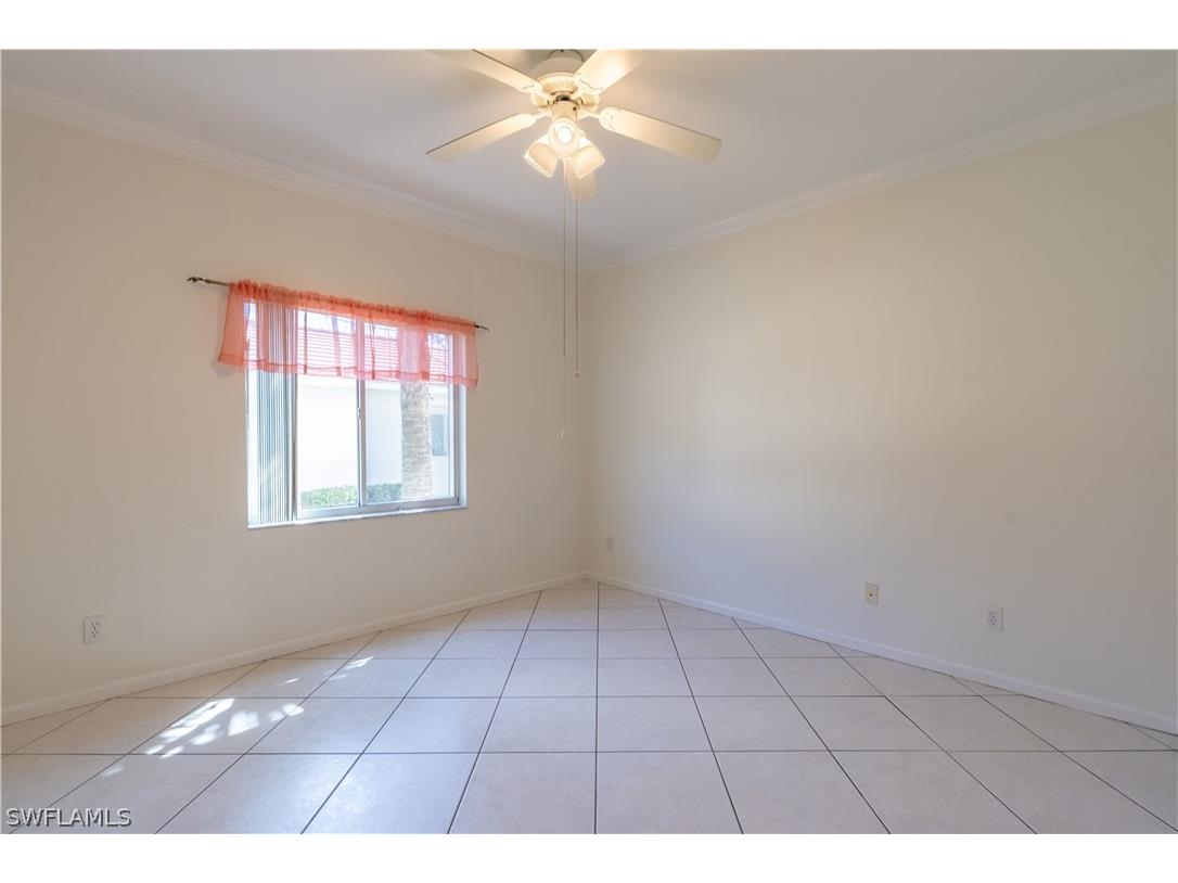 725 Saratoga Circle #A103 Naples FL 34104 225069633 image11