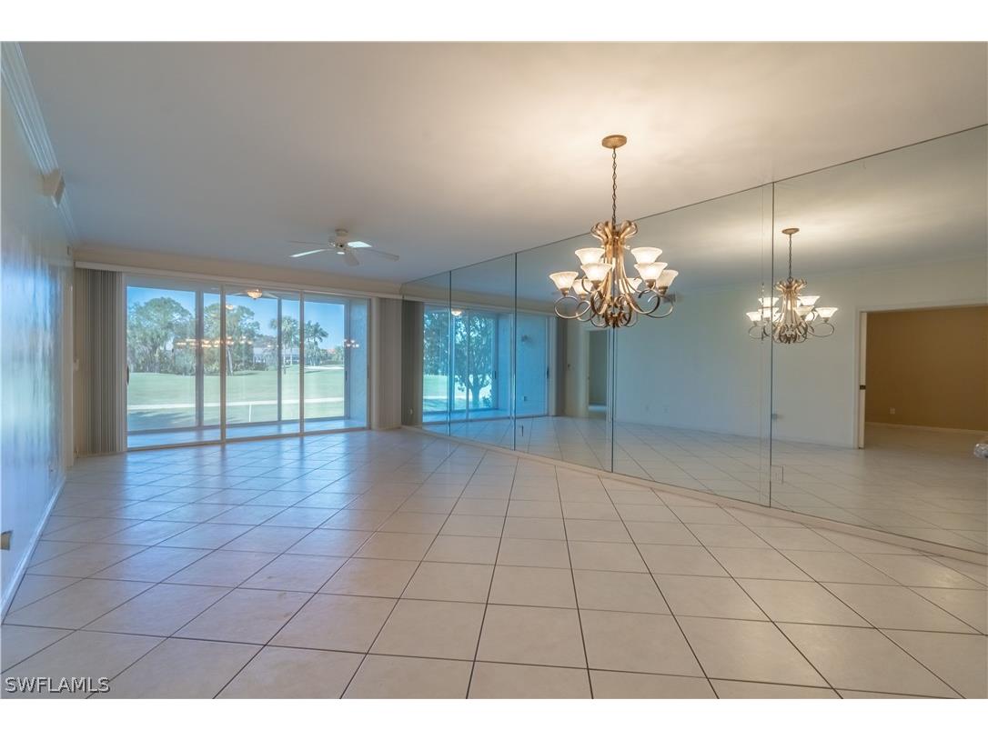 725 Saratoga Circle #A103 Naples FL 34104 225069633 image14