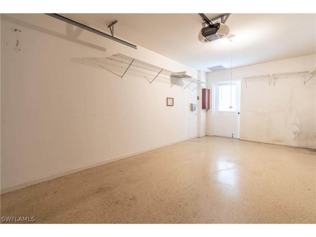 725 Saratoga Circle #A103 Naples FL 34104 225069633 image27