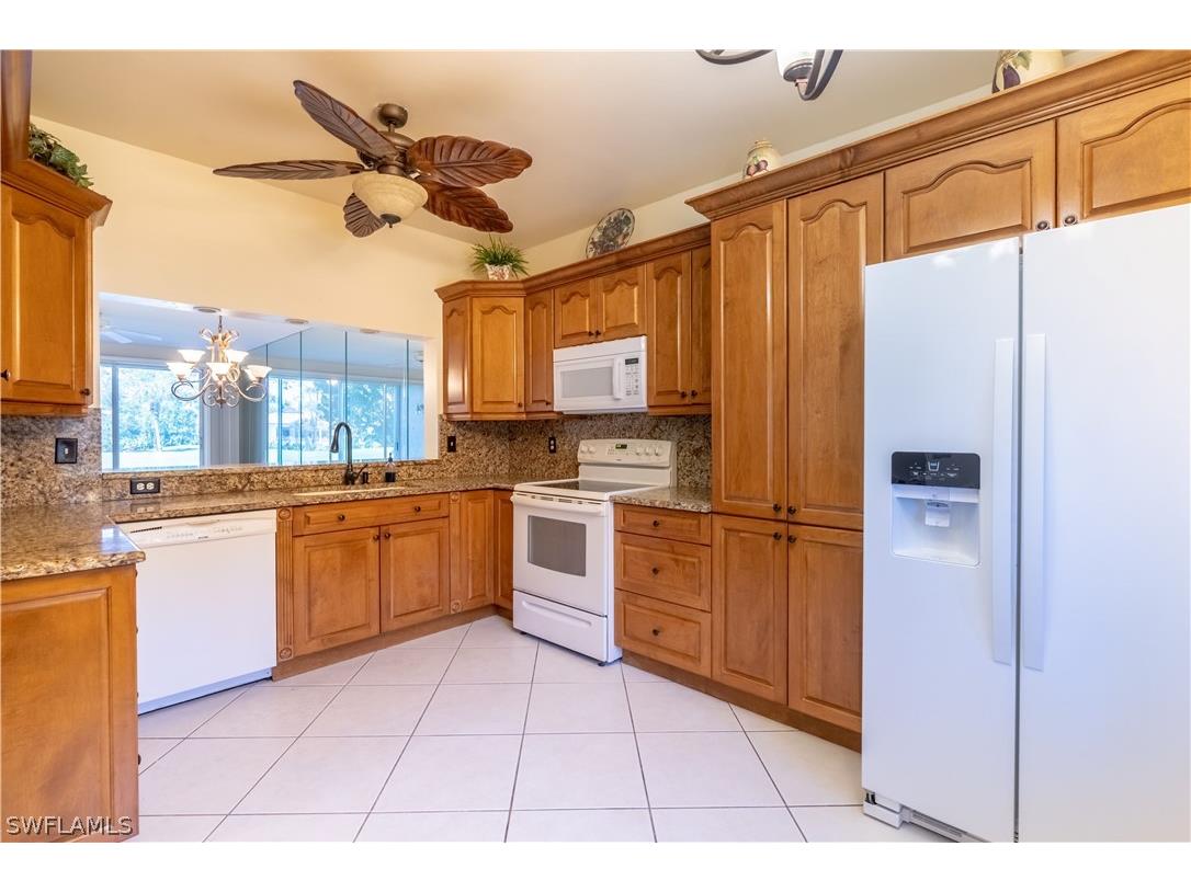 725 Saratoga Circle #A103 Naples FL 34104 225069633 image3