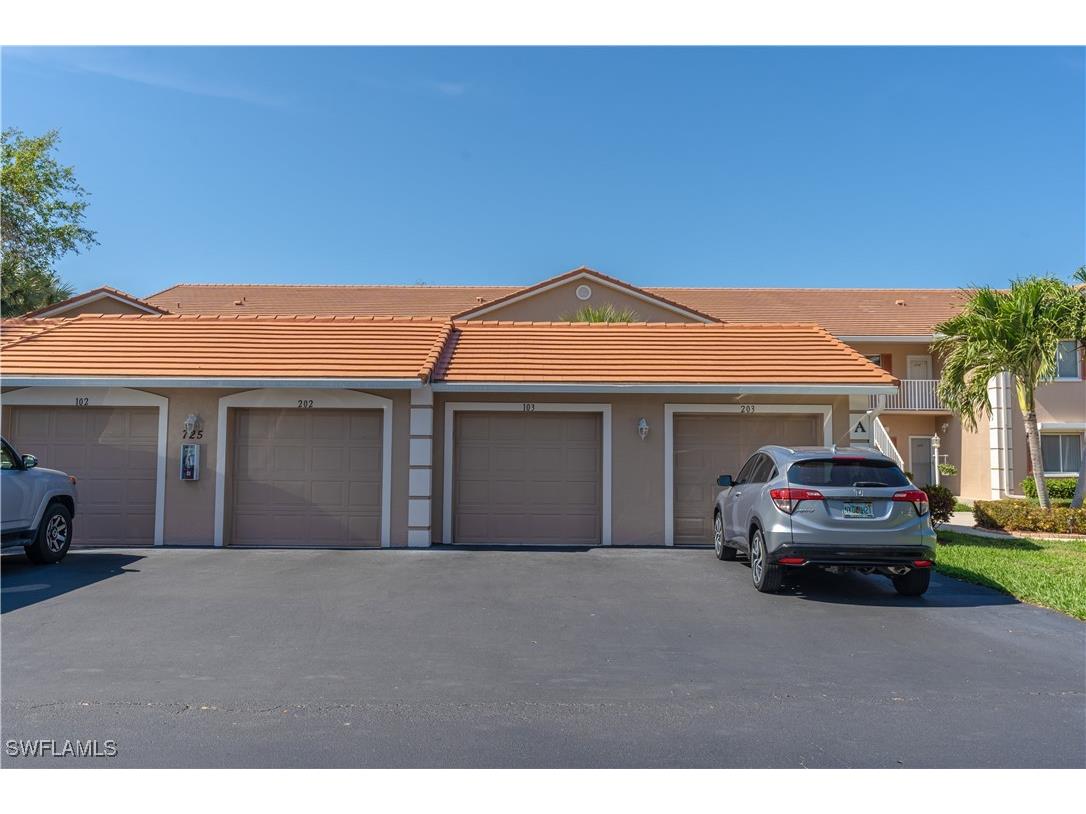 725 Saratoga Circle #A103 Naples FL 34104 225069633 image31
