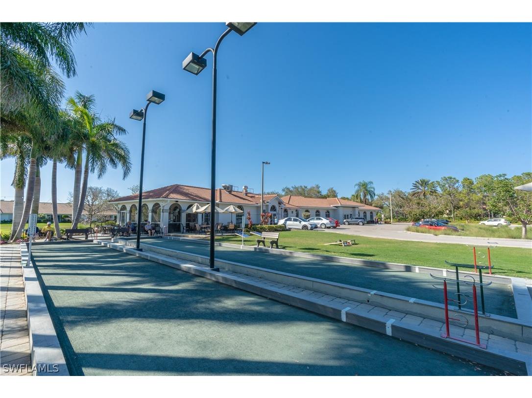 725 Saratoga Circle #A103 Naples FL 34104 225069633 image49