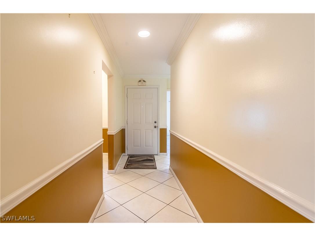725 Saratoga Circle #A103 Naples FL 34104 225069633 image6
