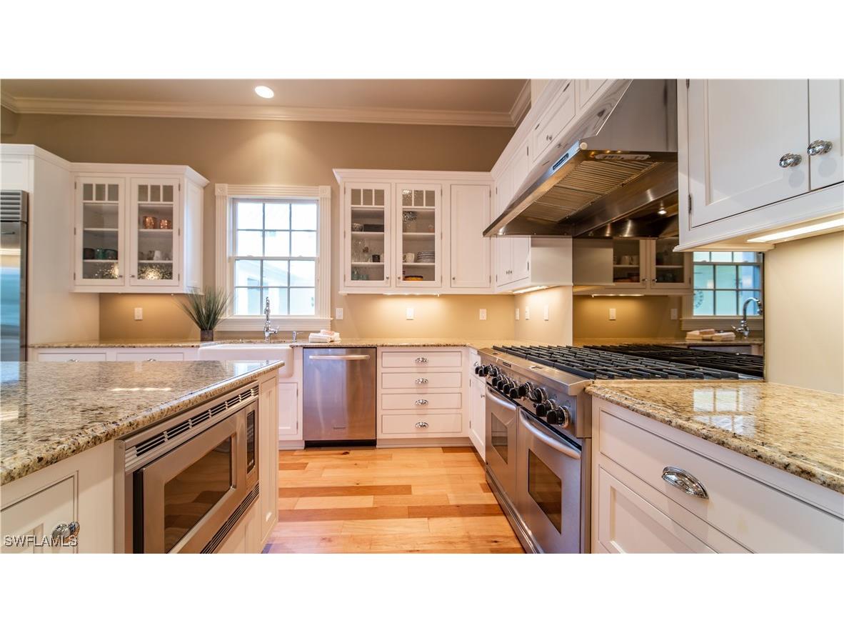 725 W Lake Drive Naples FL 34102 225082522 image12