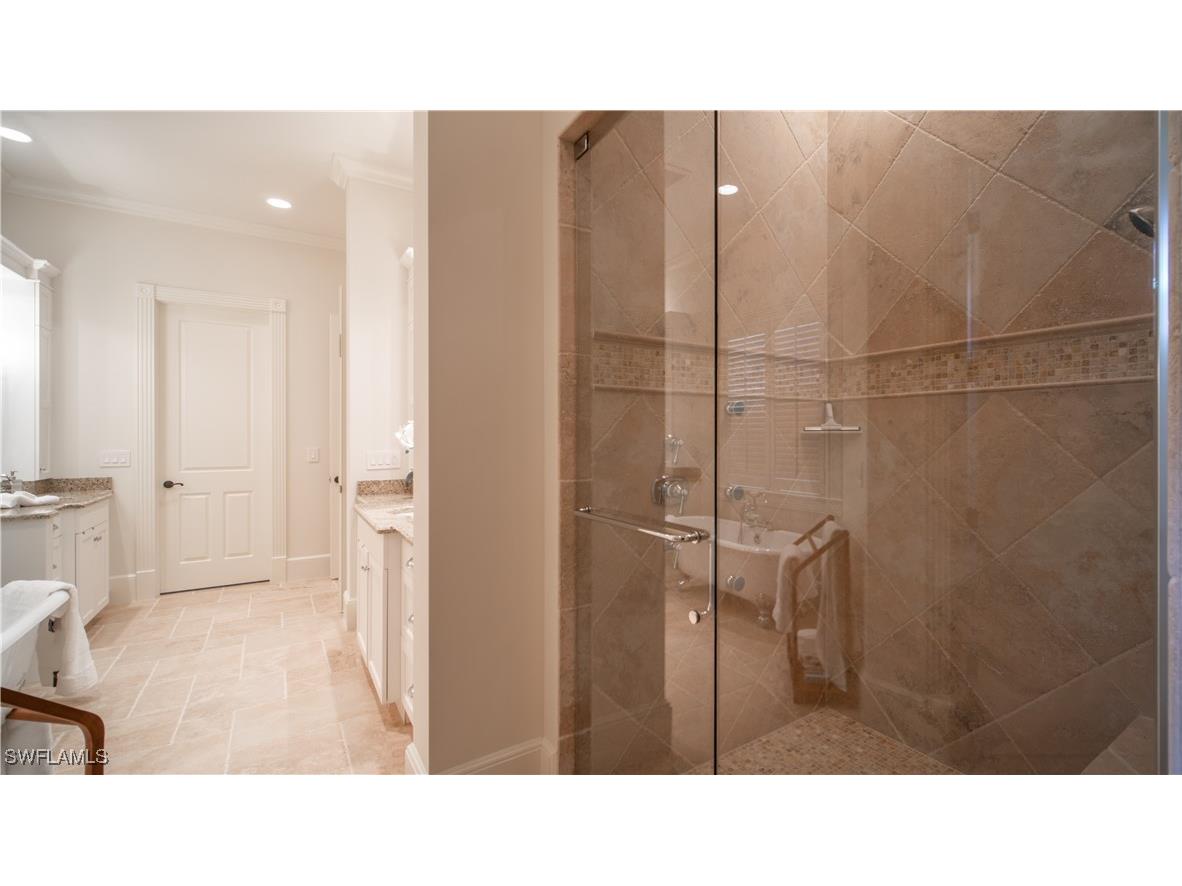 725 West Lake Drive Naples FL 34102 225082522 image25