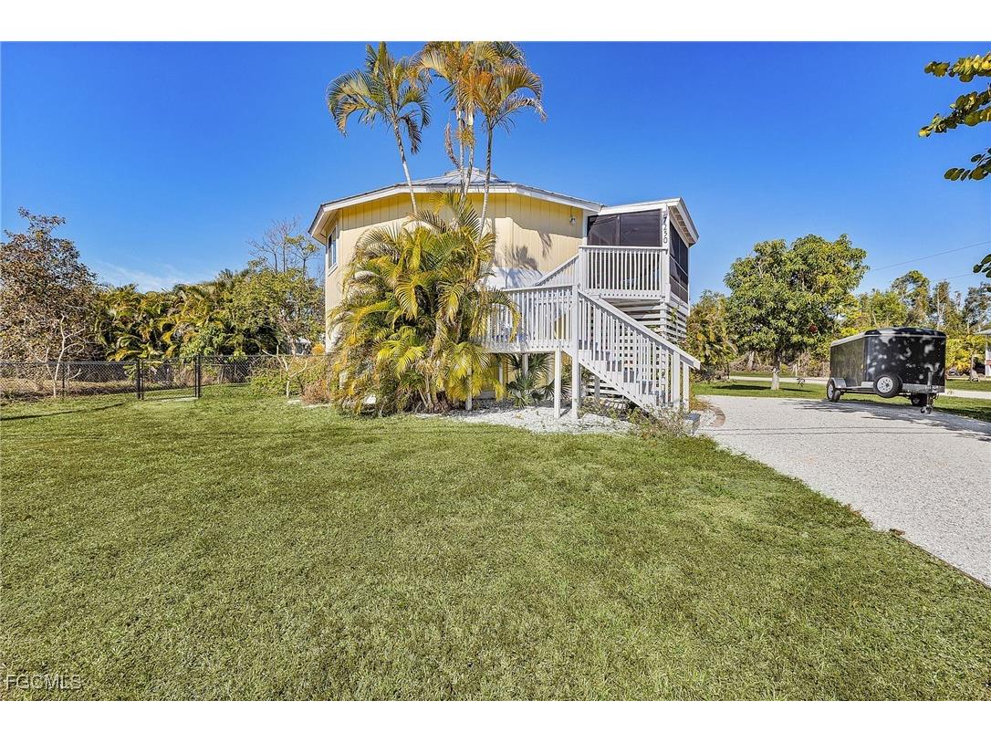 7250 Caloosa Drive Bokeelia FL 33922 2026005535 image1