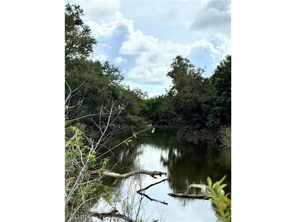 7253 Kreamers Drive Bokeelia FL 33922 2026013228 image1