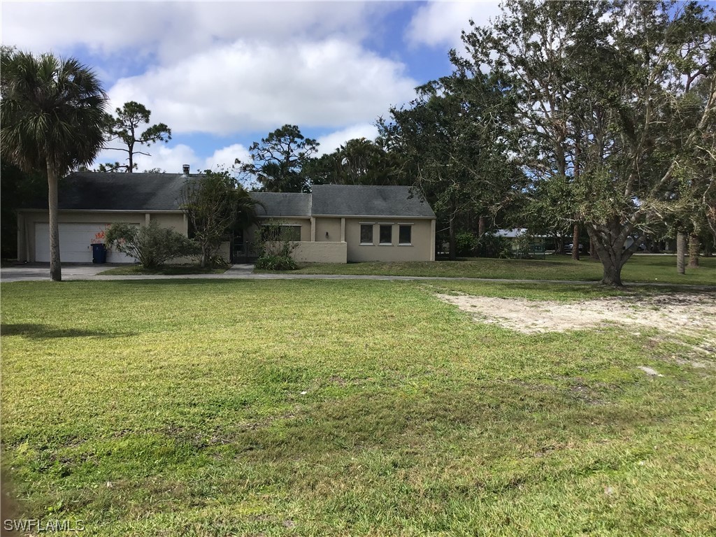 7256 Lake Drive Fort Myers FL 33908 223013647 image1