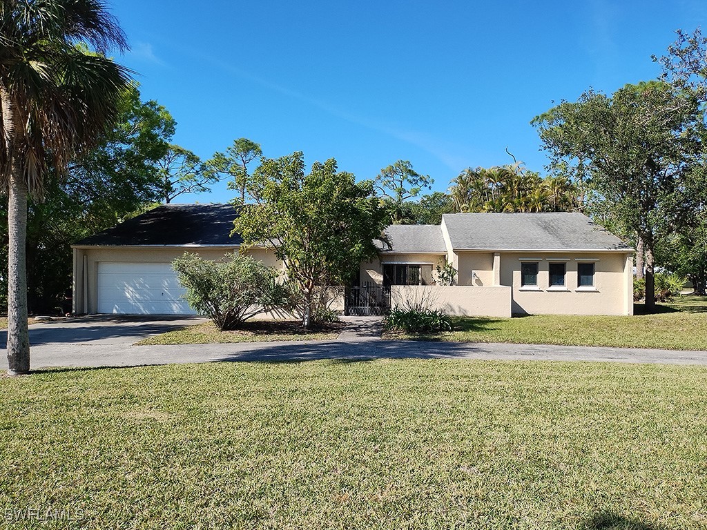 7256 Lake Drive Fort Myers FL 33908 225011679 image1