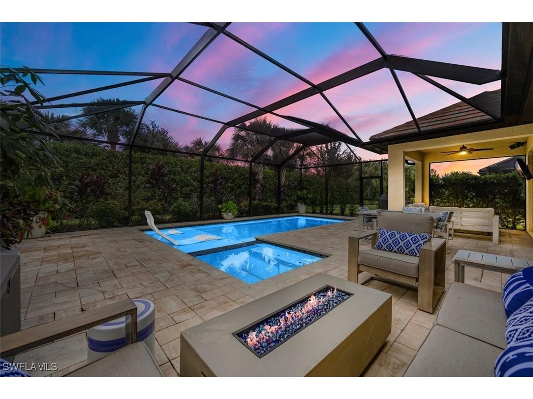 7256 Live Oak Drive Naples FL 34114 224074239 image1